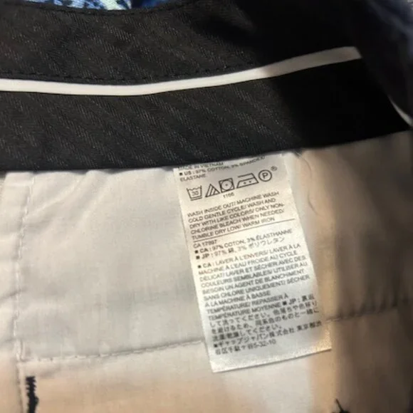 Banana Republic Navy Tropical shorts, size 12 - Picture 4 of 4